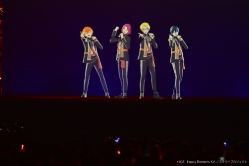 スタライ8th」ライブ初披露曲や新衣装にも大熱狂！ 声出し解禁で会場が