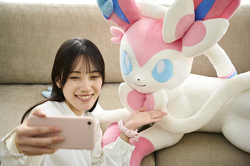 リーフィア，グレイシア，ニンフィアの等身大ぬいぐるみ，受注受付を