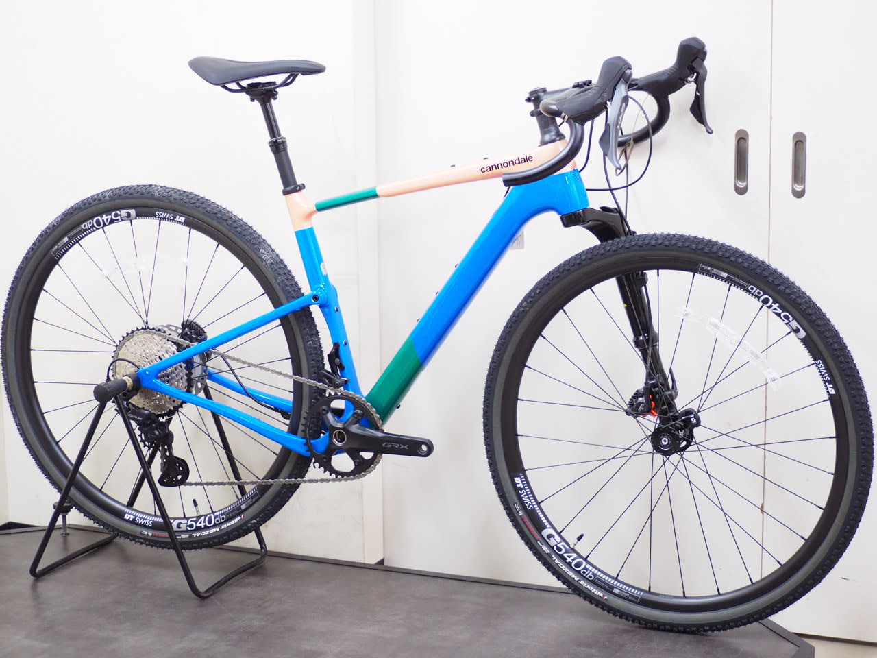 カンザキ吹田店限定特価！]CANNONDALE(キャノンデール) TOPSTONE