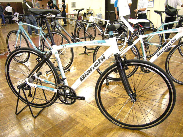 BIANCHI CAMALEONTE 4(ビアンキ カメレオンテ4) シマノSORA完成車 2014