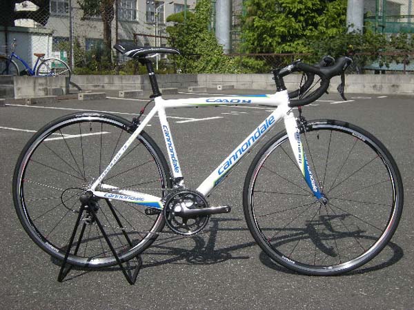 2010年 cannondale ロードレーサー Cannondale road bike caad95