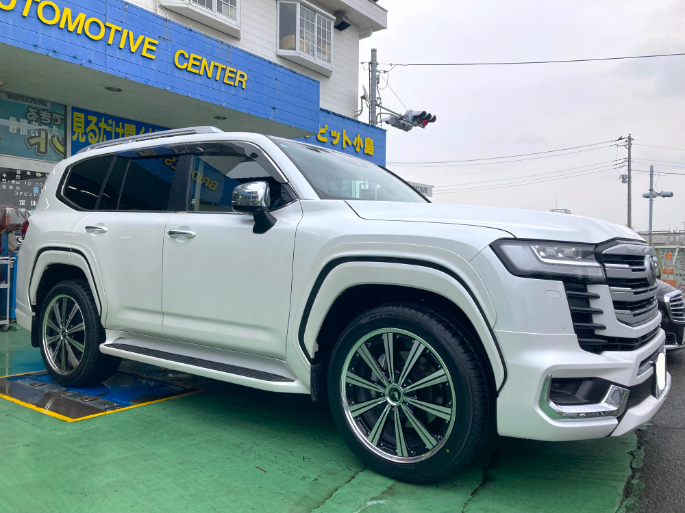 ランドクルーザー300 | オーナーズカーインデックス | カスタマイズ