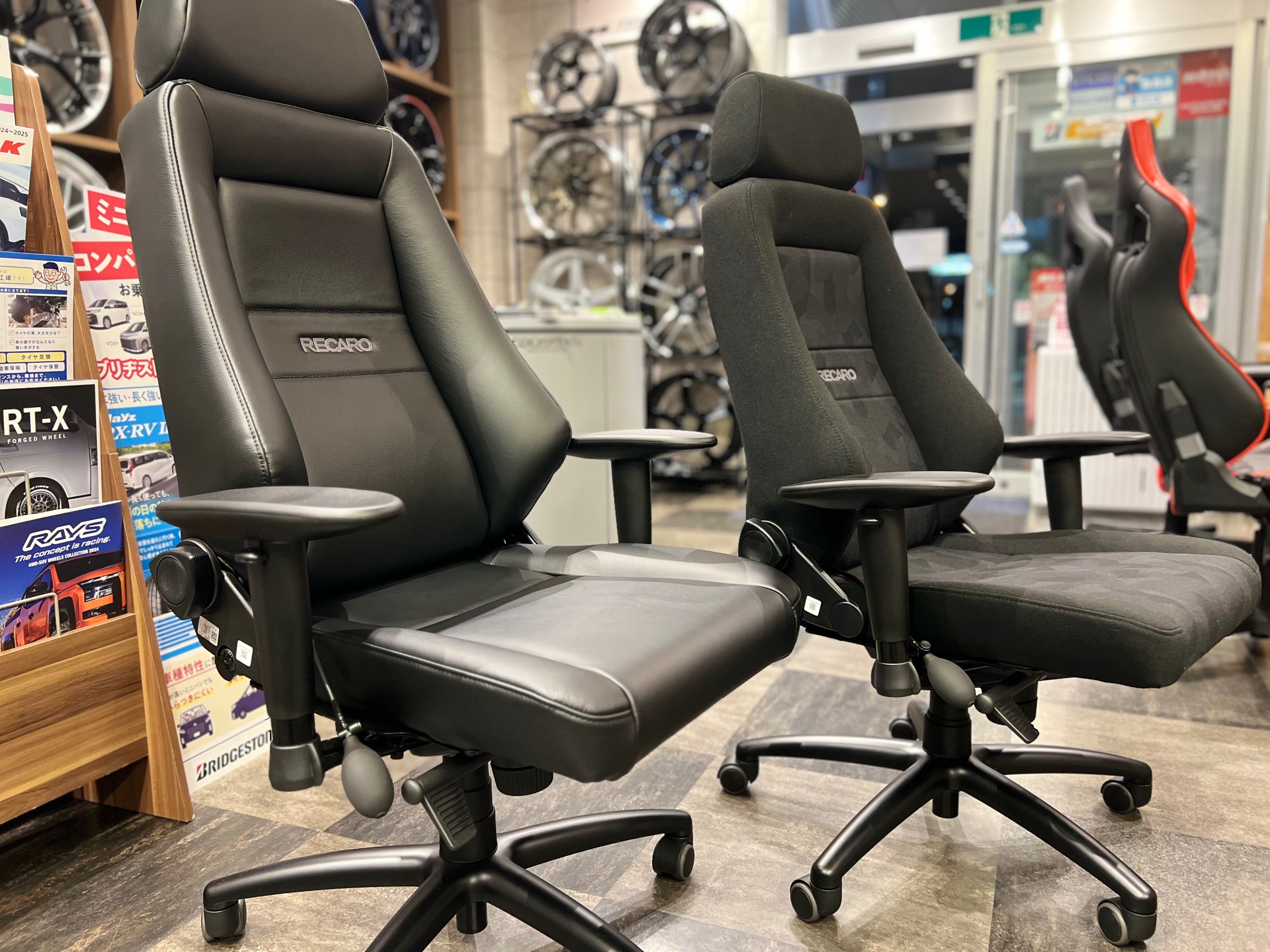 ◉RECARO 24H CHAIR レザー & ファブリック オフィスチェア店頭にて試