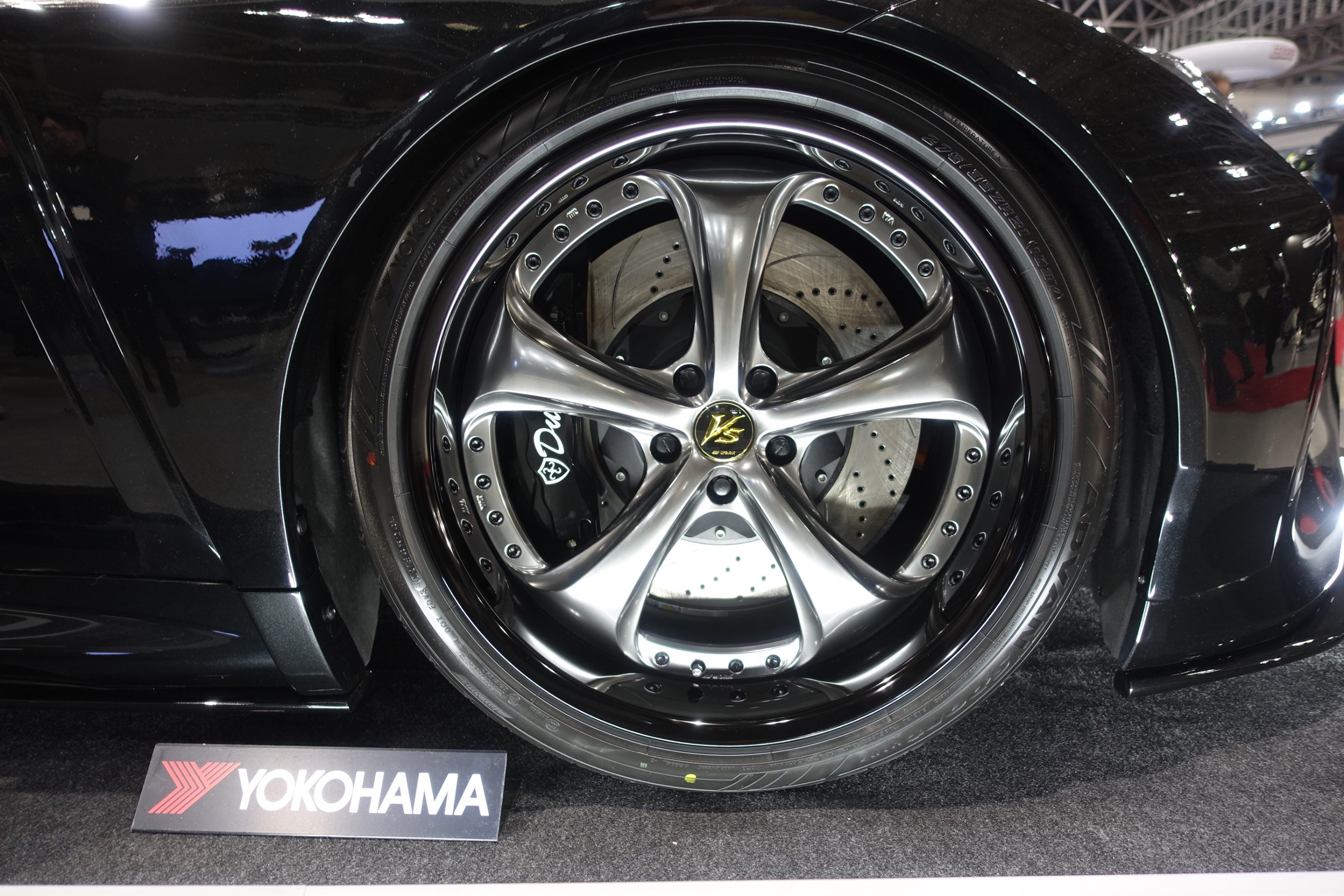 1/18 アリスト スタンス19インチ ローダウンカスタム オートアート 1