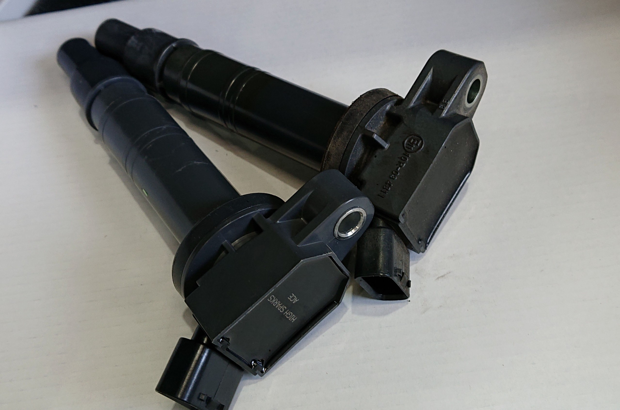 トヨタ ハイエース TRH216K に ハイスパークイグニッションコイル