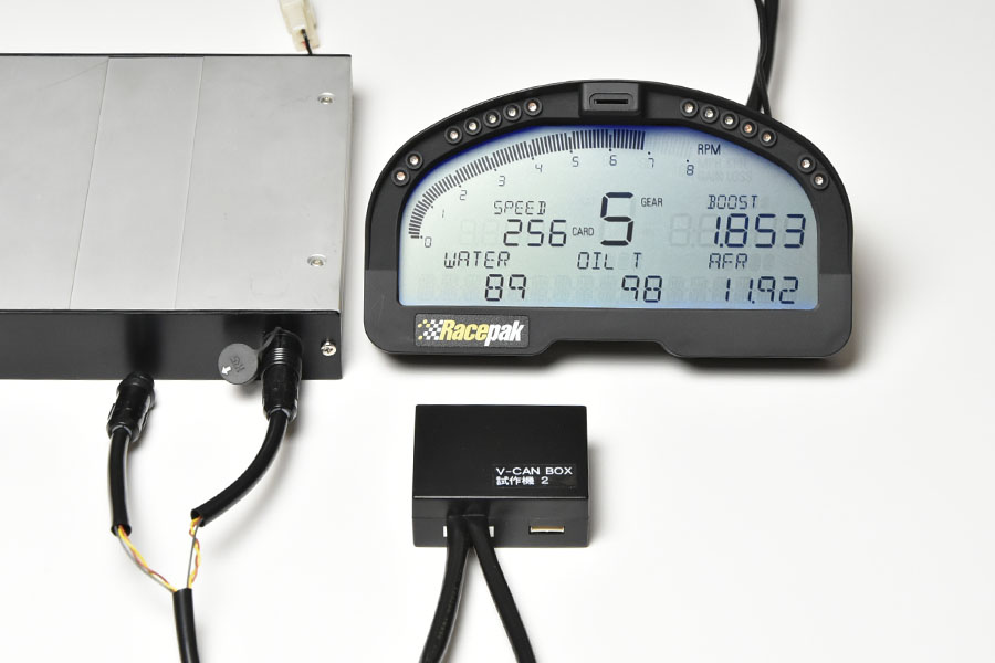 F-CON V Pro 4.0/3.4の情報をRacepak IQ3に表示する装置 | ココア