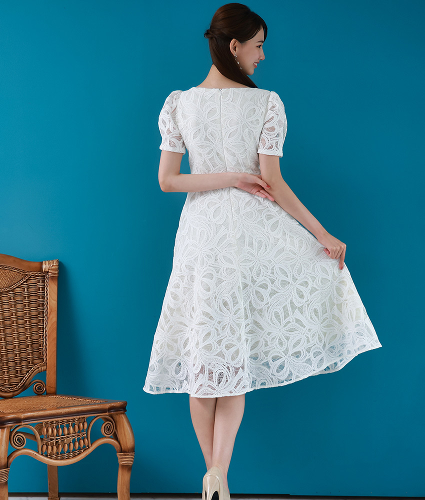 ホワイト半袖レースワンピ/黒木麗奈 - カラードレス