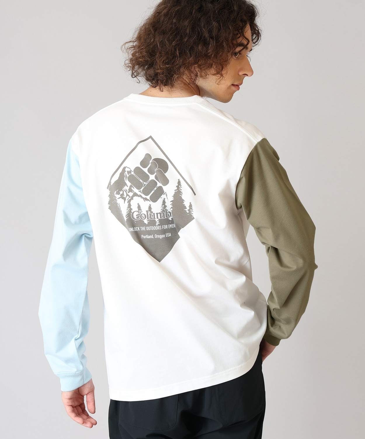 アーバンハイクグラフィックロングスリーブTシャツ(S Sea Salt Multi