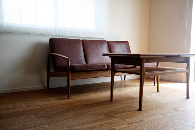 ペーパーナイフソファについて［宮崎椅子製作所］