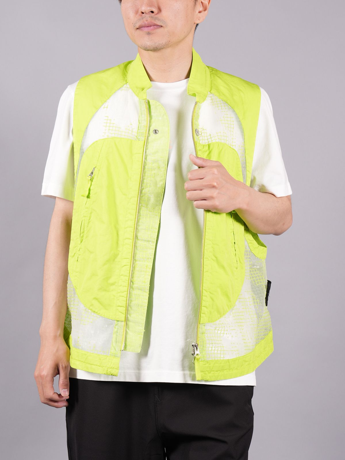 STONE ISLAND SHADOW PROJECT - 【ラスト1点】 G0223 VEST DISTORTED