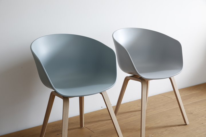 HAYのAAC22チェアのニューカラー4色がとても良い色ですー