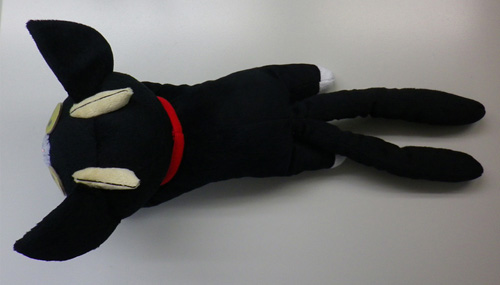 クタッと！ぬいぐるみ 使い魔クロ [青の祓魔師] | 公式キャラクター