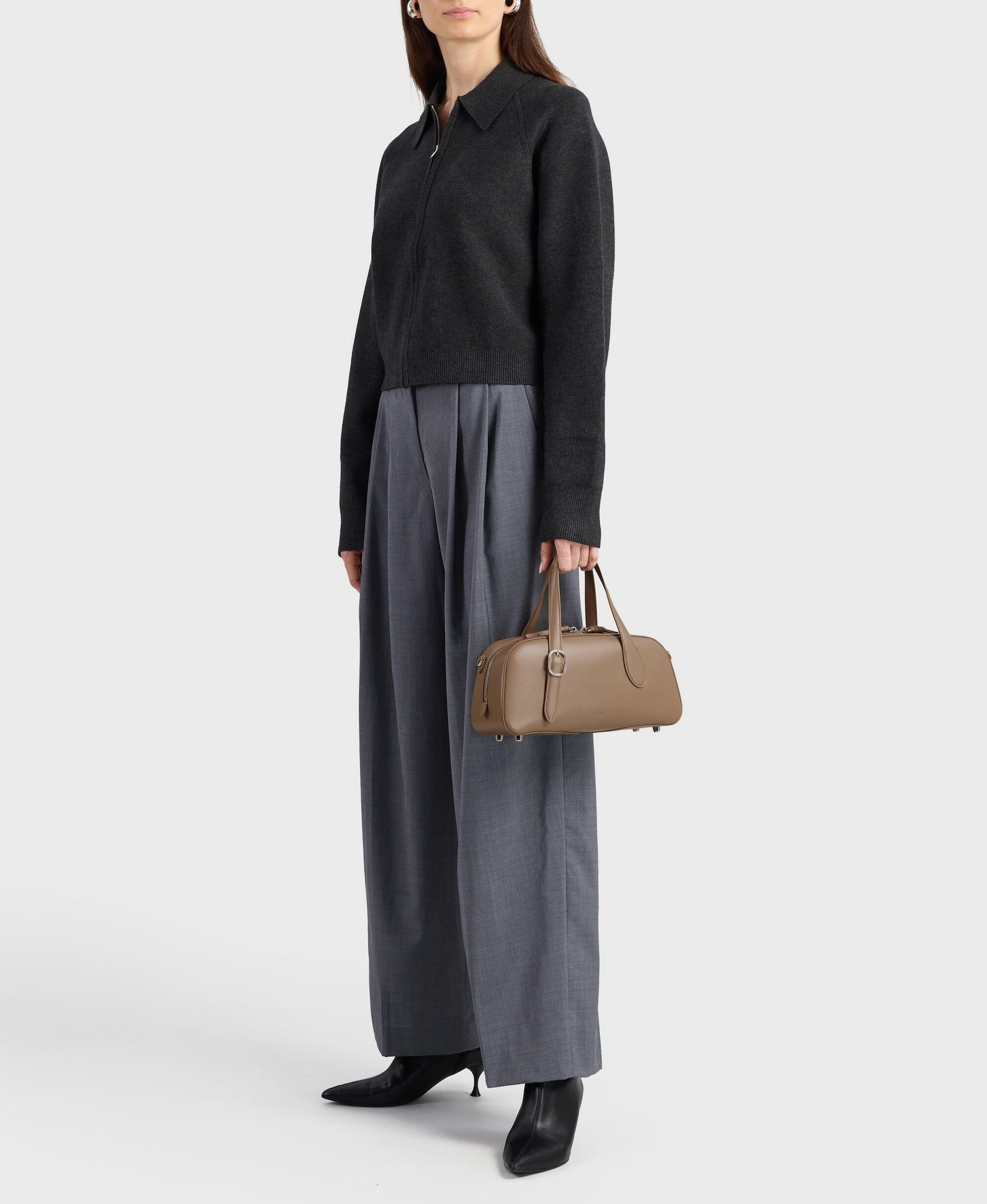 Cafuné カフネ - Small Asra Boston Bag - Clay