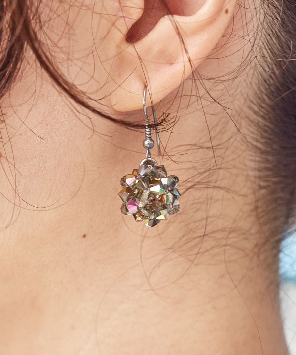 チェコガラスガラスボールピアス(GRAY): 『欧州航路』