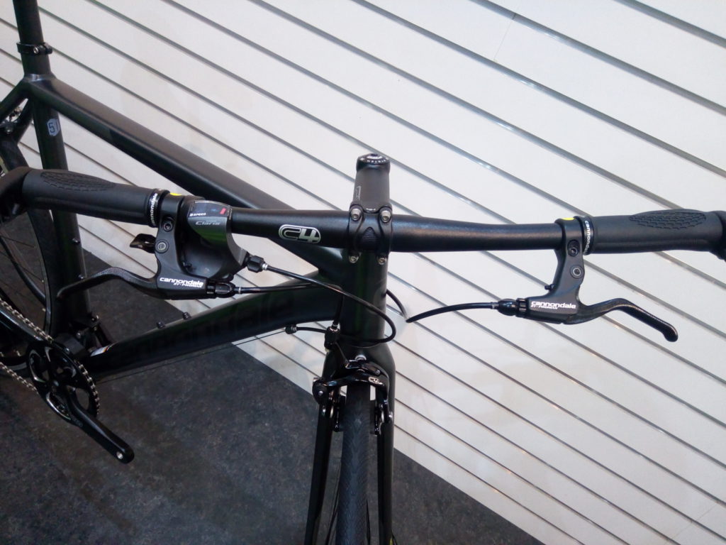 最強の「CAAD」のフラットバーロード、CAAD Optimo Flat