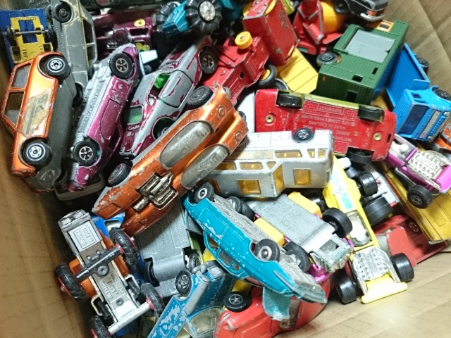 ミニカー買取実績】箱なし・キズあり ミニカー/自動車プラモデル 大量