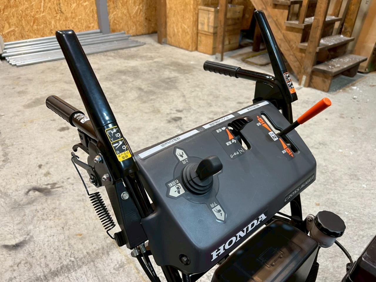 除雪機 ホンダ HSS760n（JX）クロスオーガー｜除雪だよ！全員集合