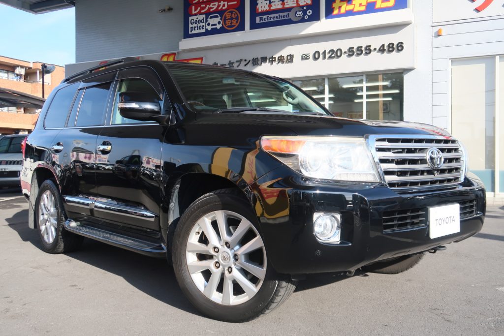 トヨタ ランドクルーザー200 ZX 憧れのランクルが登場です