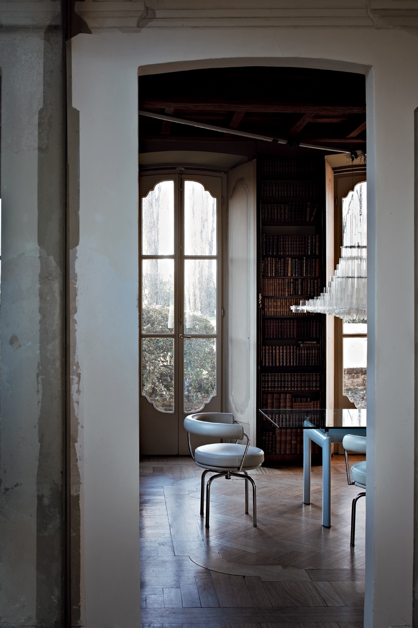 Cassina（カッシーナ）7 FAUTEUIL TOURNANT, DURABLE|カッシーナ