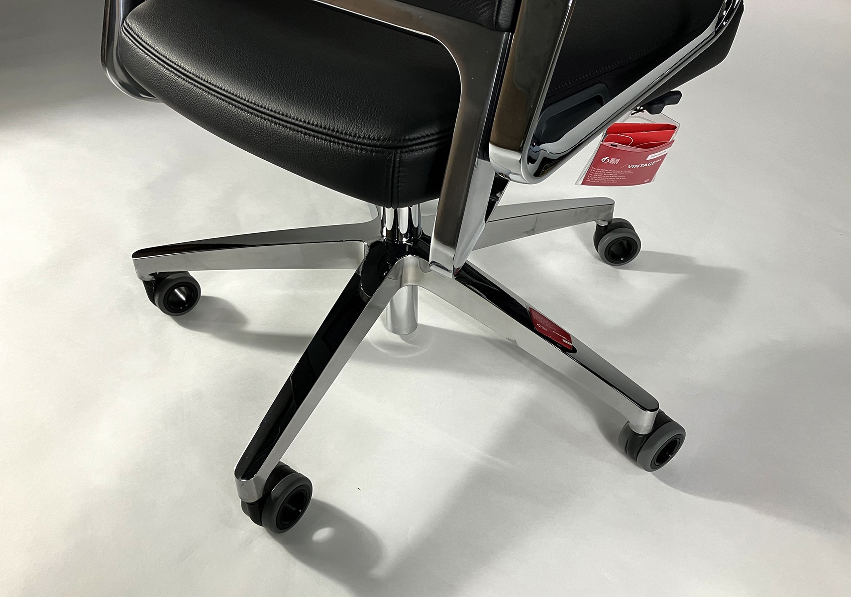 IXC（イクスシー）VINTAGE 32V2（1NA01）ヴィンテージ ハイバック