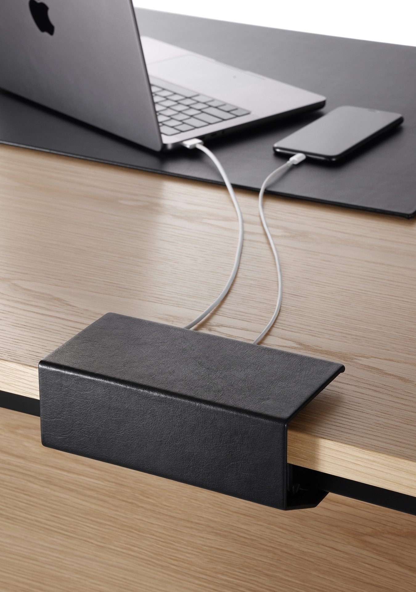 BROAD desk (ブロード デスク） IXC | カッシーナ・イクスシー