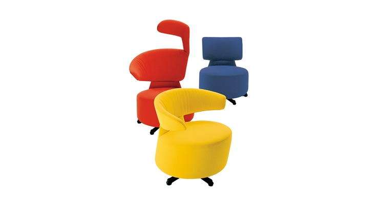 AKI-BIKI-CANTA（アキ ビキ カンタ ラウンジチェア） Cassina