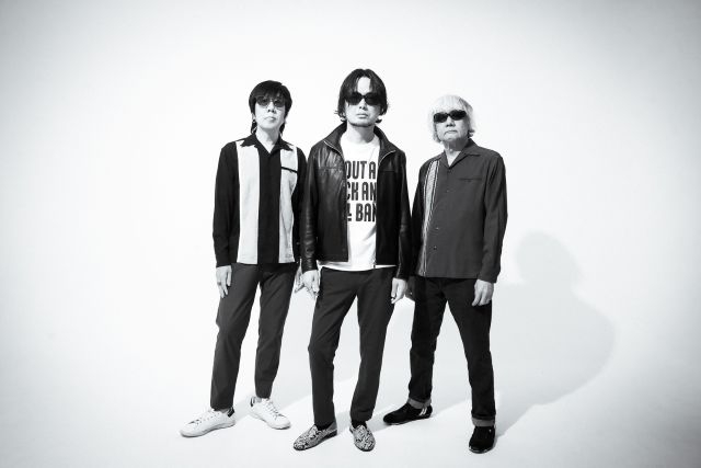 the pillows - CDJournal.com