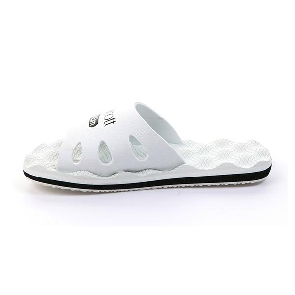 かくれた優れもの「リカバリーサンダル」｜チャコット