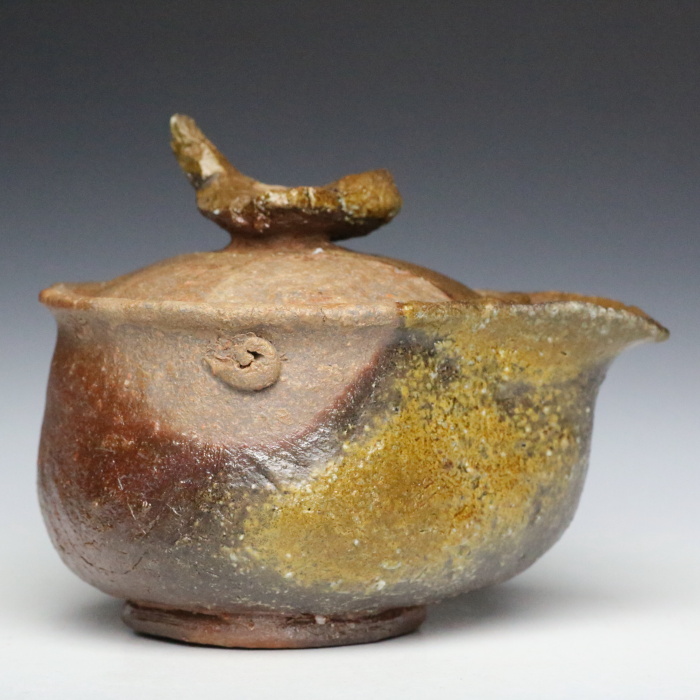 原田拾六 魚つまみ宝瓶 備前焼急須 満容量160ml 薪窯焼成 無釉焼〆