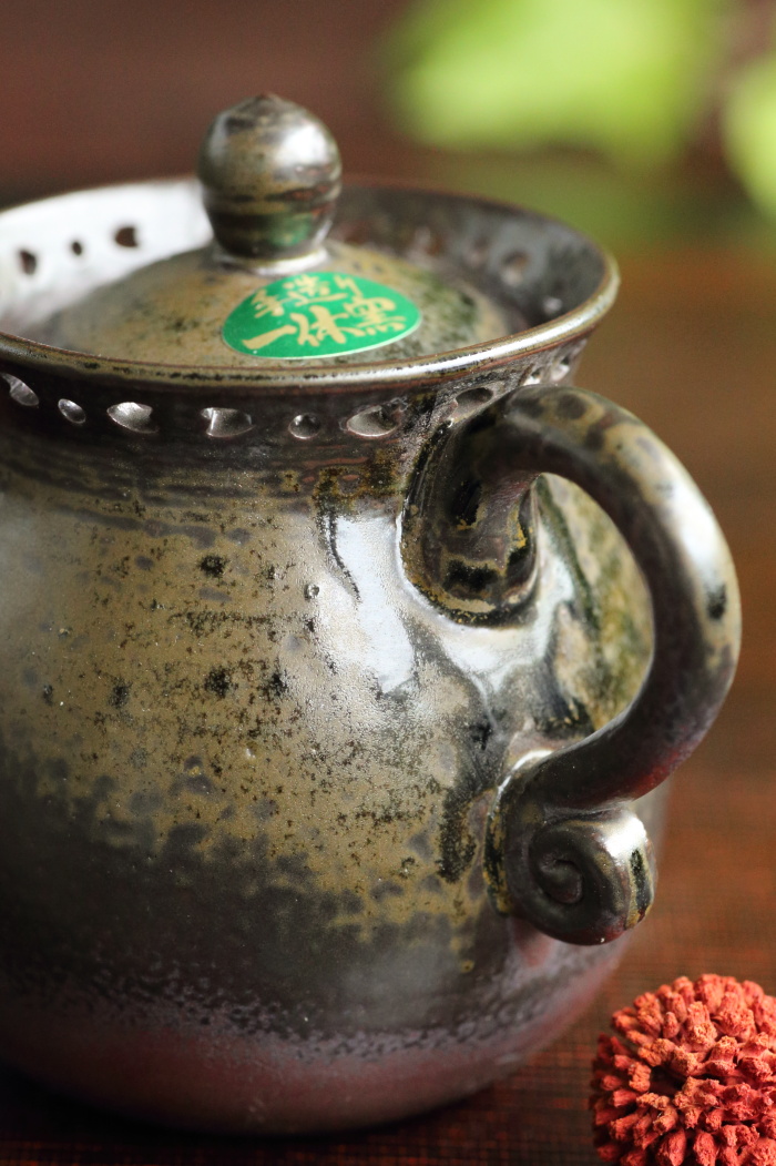 故藤井一休 窯変ダルマ型透かし彫り後手急須中 満容量160ml 作家もの