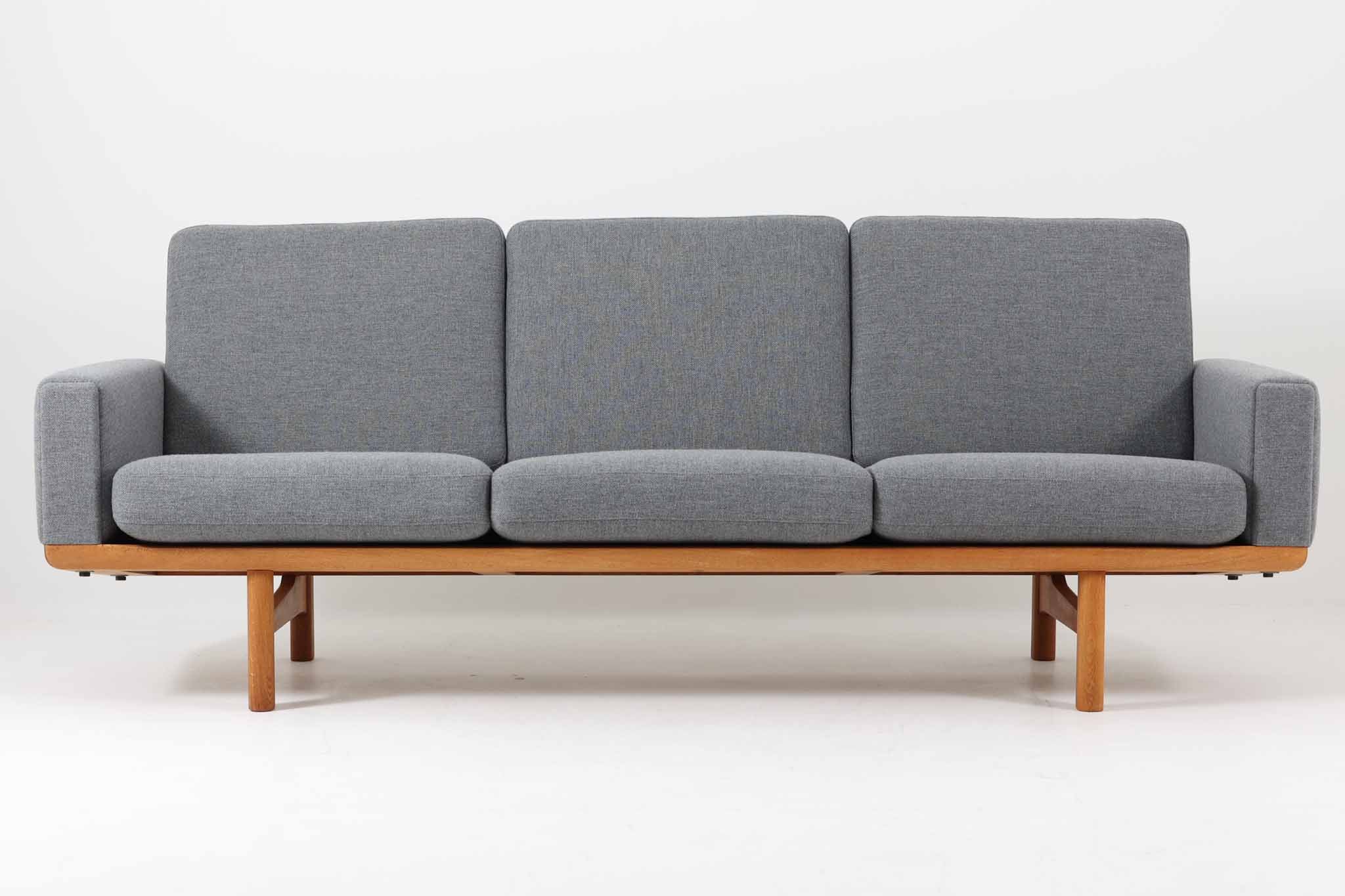 Hans J.Wegner(ハンス・J・ウェグナー) GE236 トリプルソファ オーク材