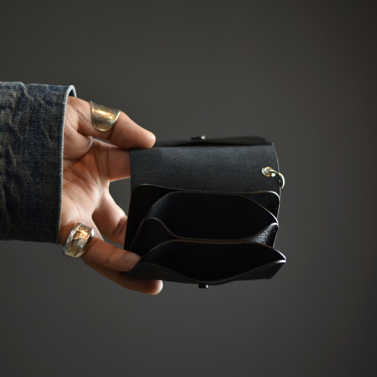 CALEE - STUDS LEATHER MULTI CASE WALLET (BLACK) / スタッズレザー