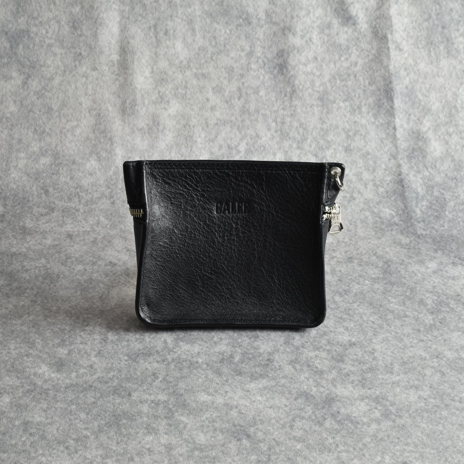 CALEE - STUDS LEATHER ZIP POUCH (BLACK) / スタッズ レザー ジップ