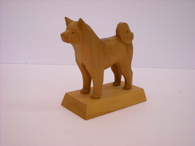 木彫り秋田犬 | 大館市公式サイト｜観光・市政・暮らし情報｜大館