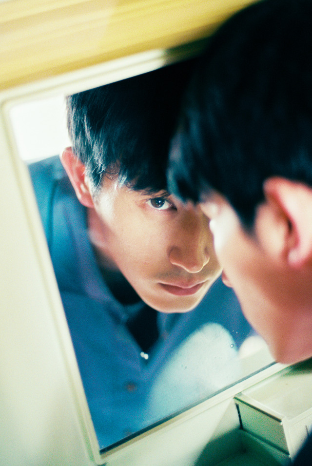 杉野遥亮、2025年カレンダー発売 奥山大史の完全撮り下ろし