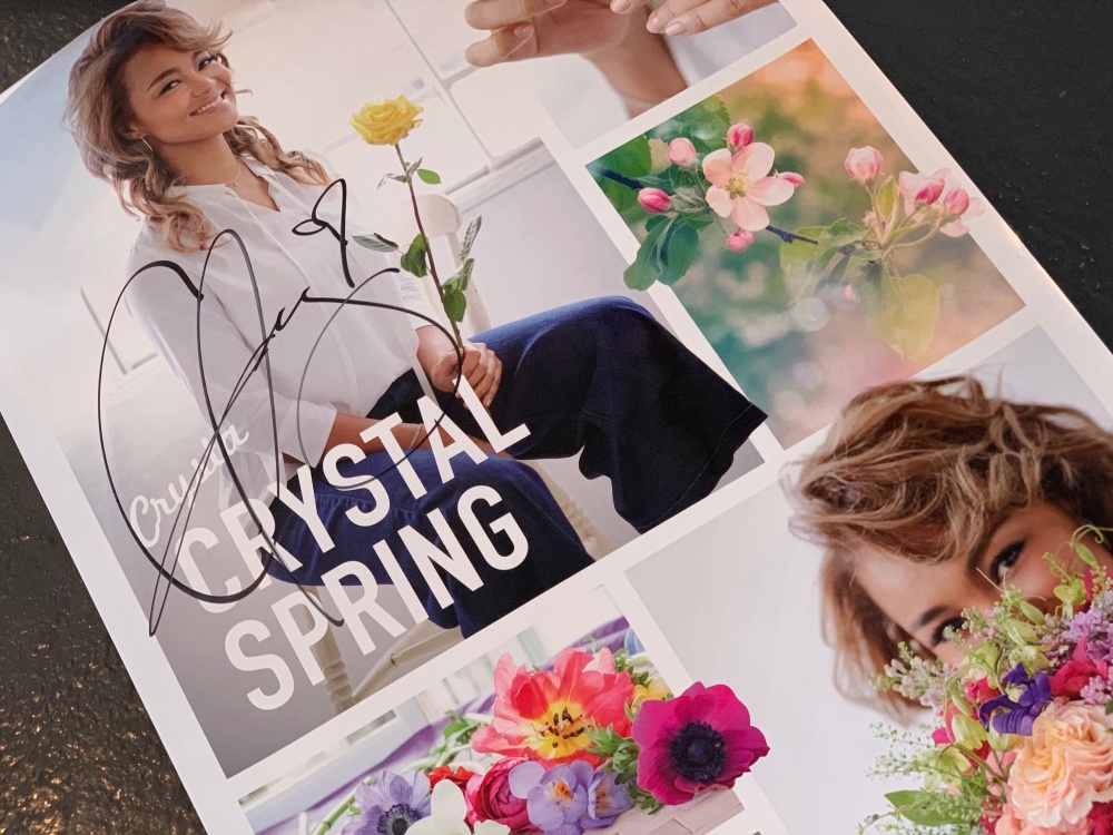 クリスタル ケイさん直筆サイン入りポスタープレゼント！ | イベント