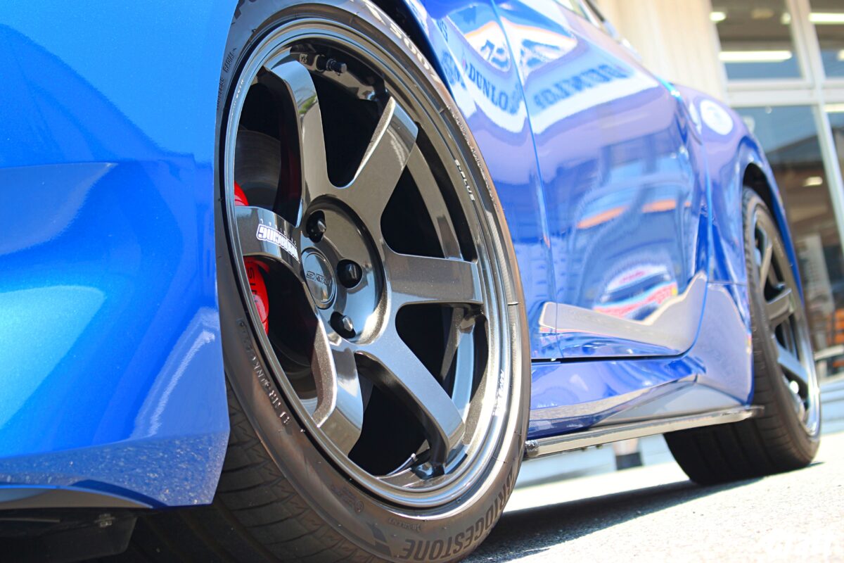 RZ34 」アケボノキャリパー車に19インチのTE37 SAGA S-Plus を装着