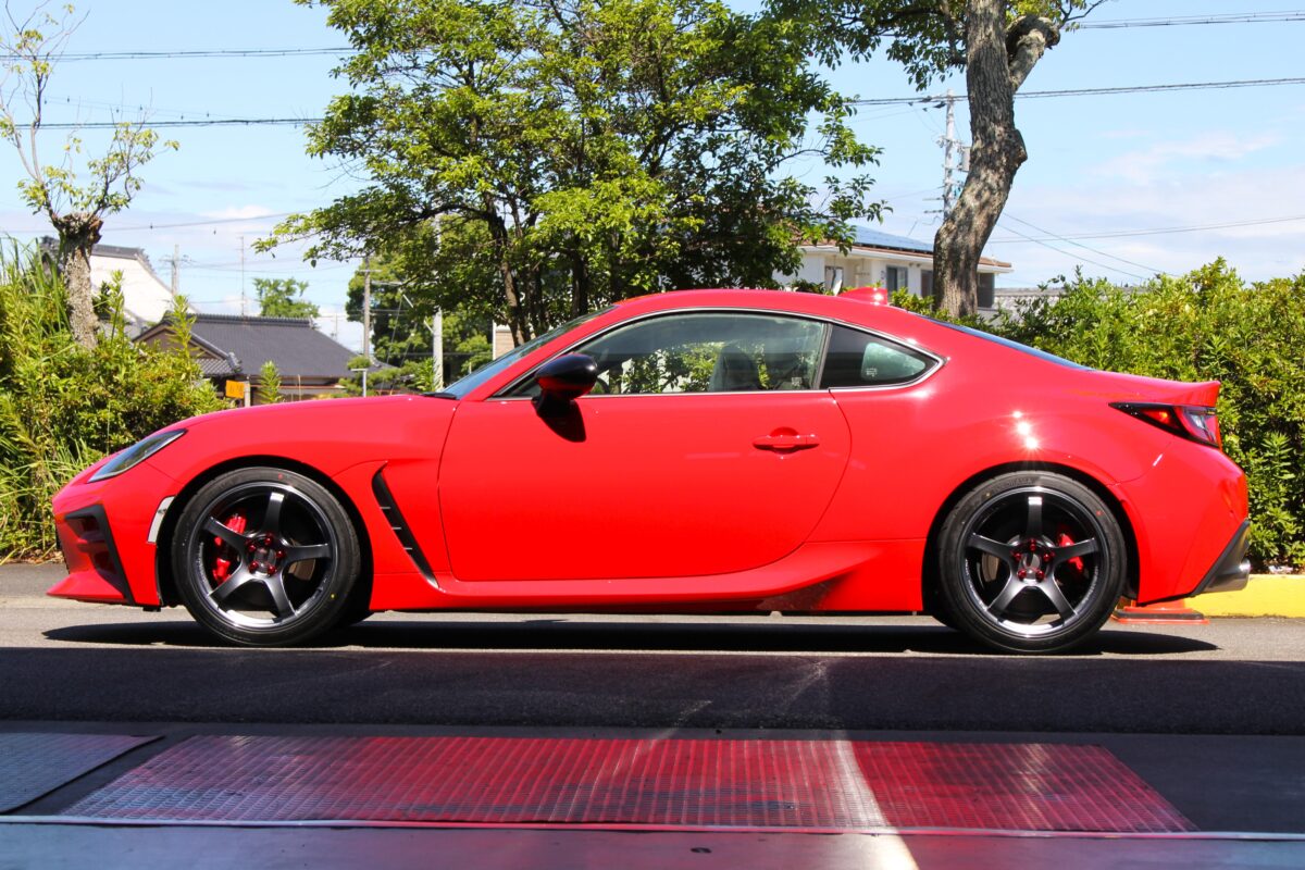 ZN8 GR86】王道5本スポーク！アドバンTC-4にハイグリップタイヤ”ネオバ