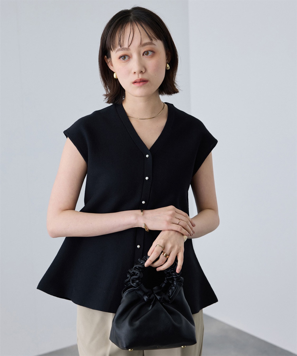 マシンウォッシャブル》サマ美え ペプラムニットベスト CROSS FUNCTION