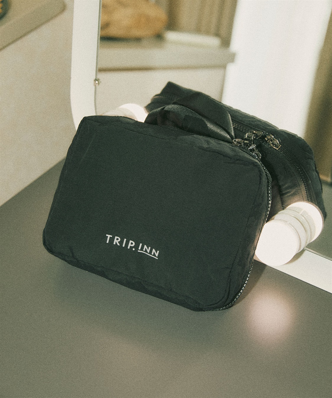 TRIP.INN】 軽量パチパチトリップポーチ M Life Style by cross marche