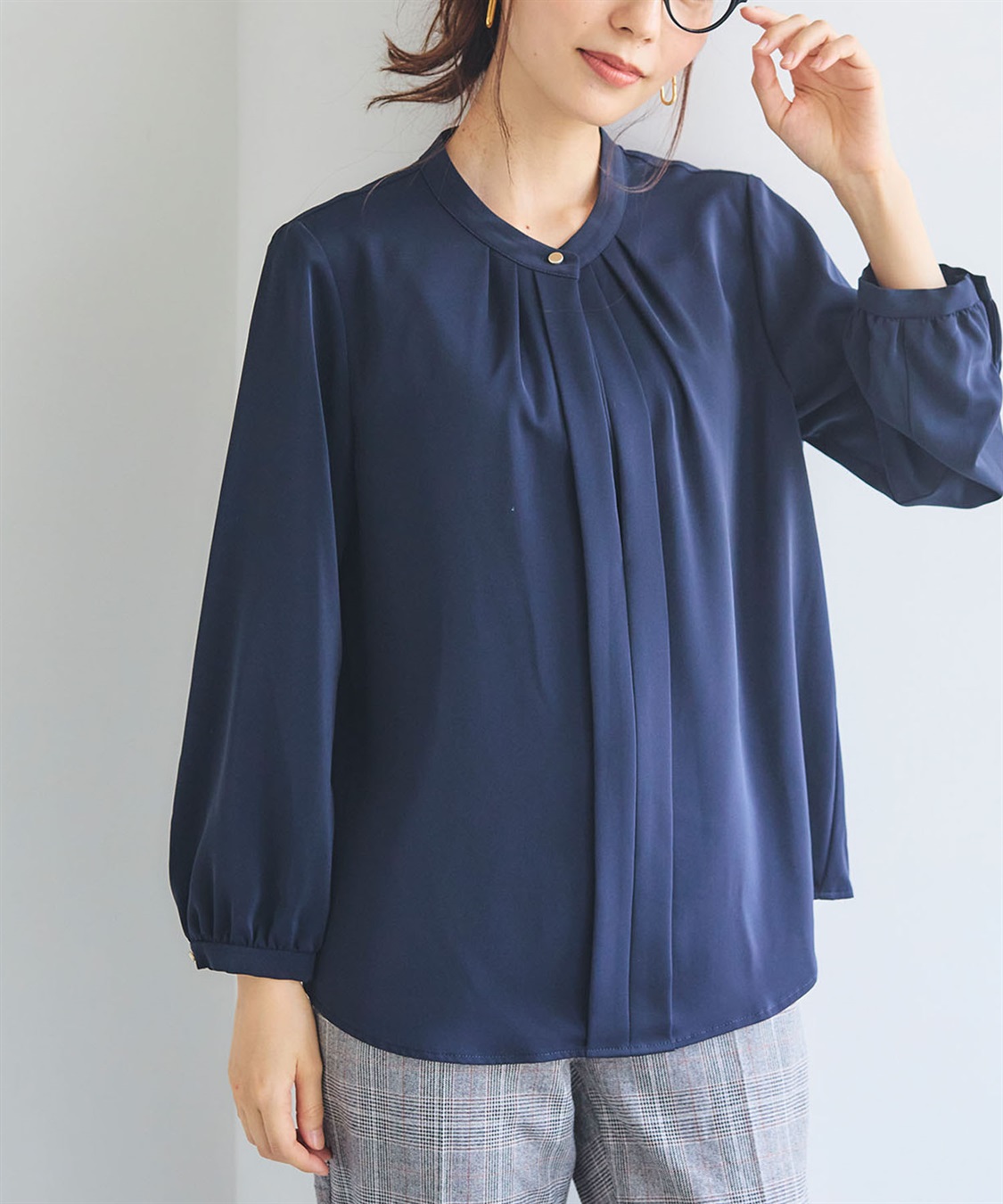 シワになりにくい・洗える》正解 シルキーサテン2wayタックブラウス