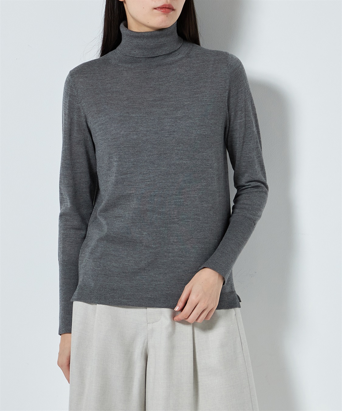 キャッシュウールタートルネックトップス 49AV JUNKO SHIMADA｜クロス