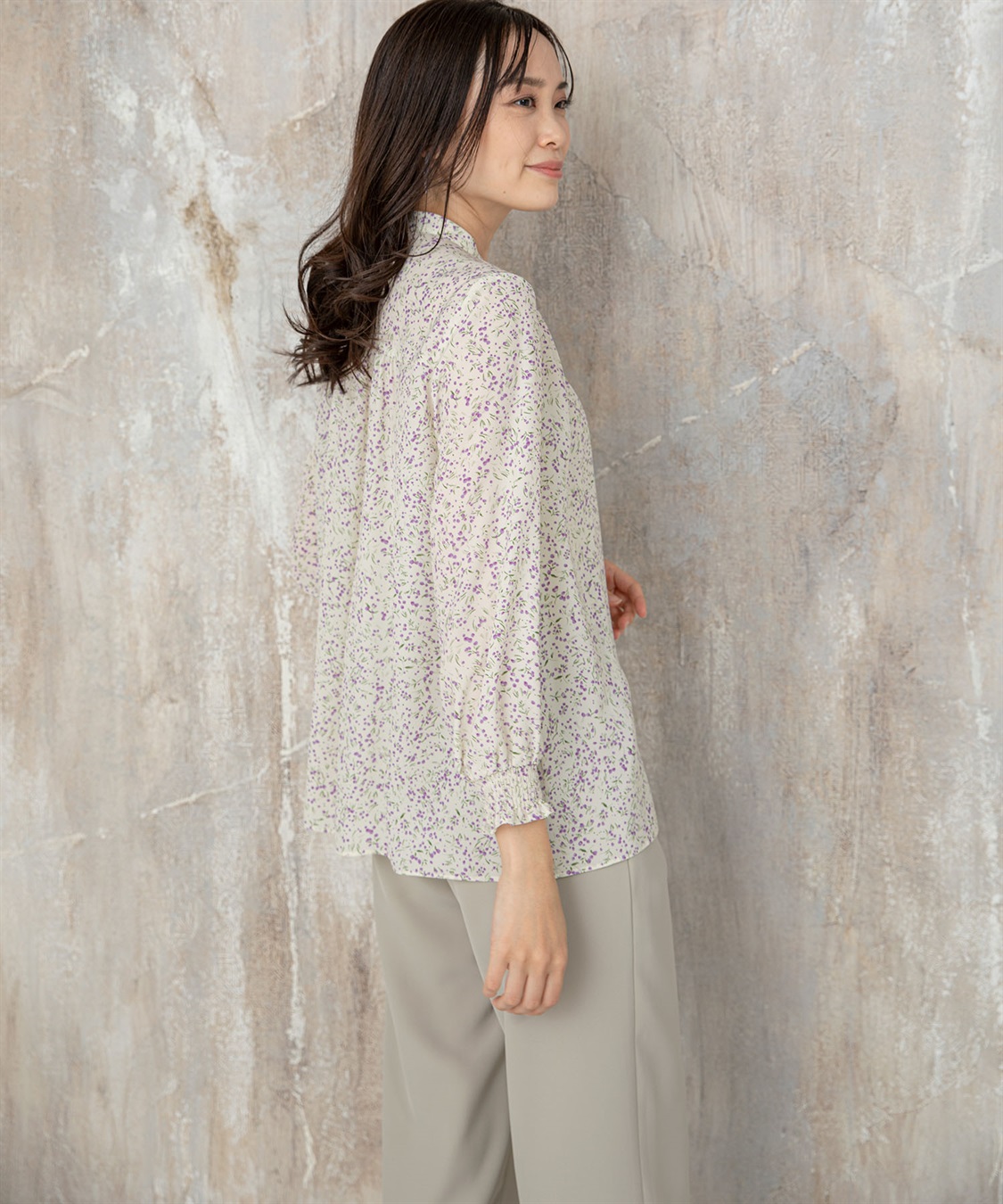 花柄ブラウス A/C DESIGN BY ALPHA CUBIC｜クロスプラス公式通販サイト