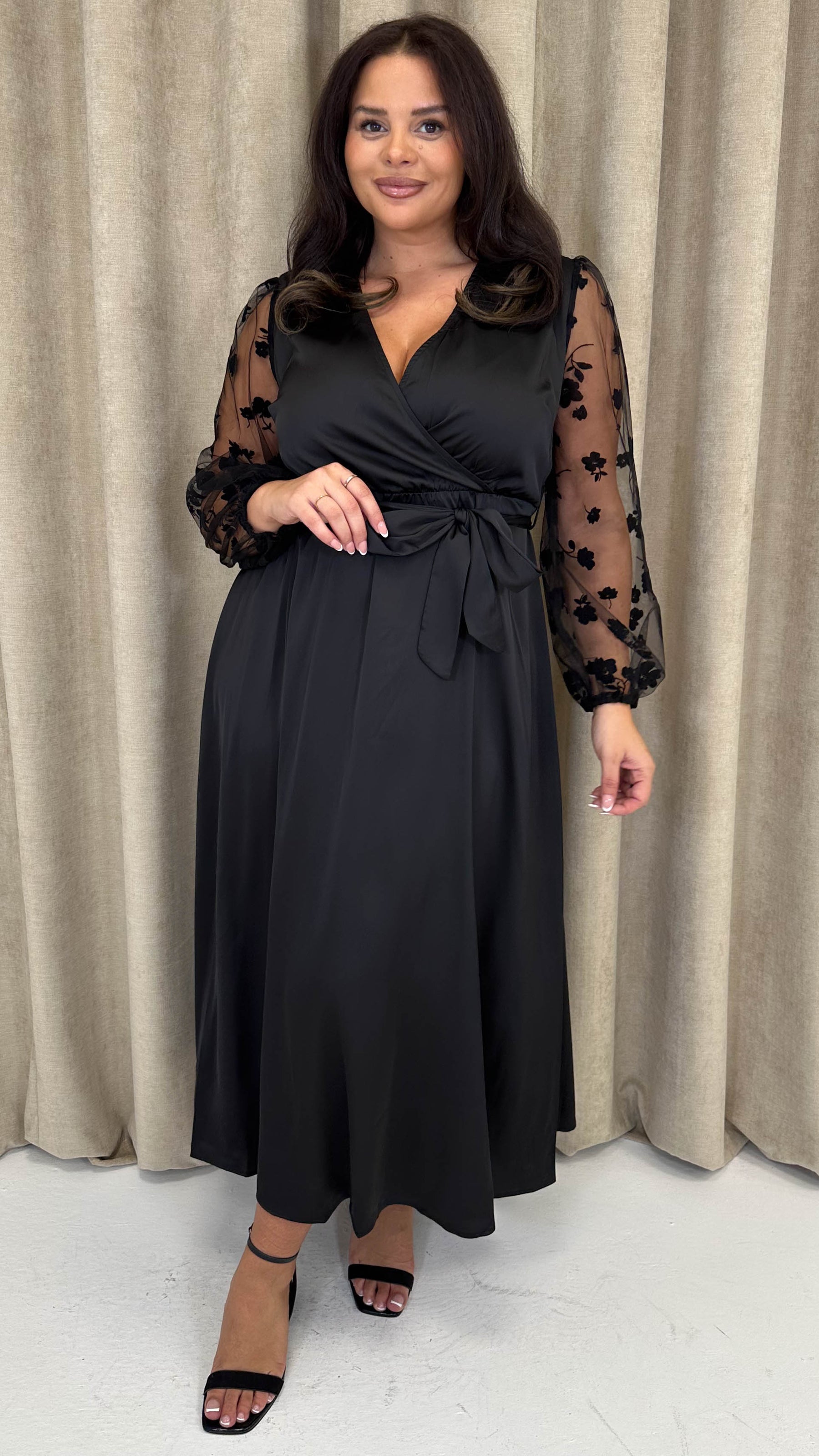 CurveWow Mesh Detail Wrap Midaxi Dress Black – Curvewow