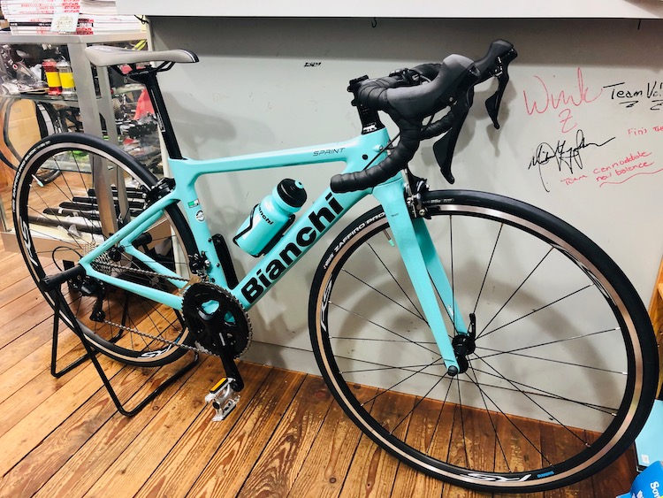 ビアンキ ロードバイク 【スプリント105】。 ＆ キャノンデール