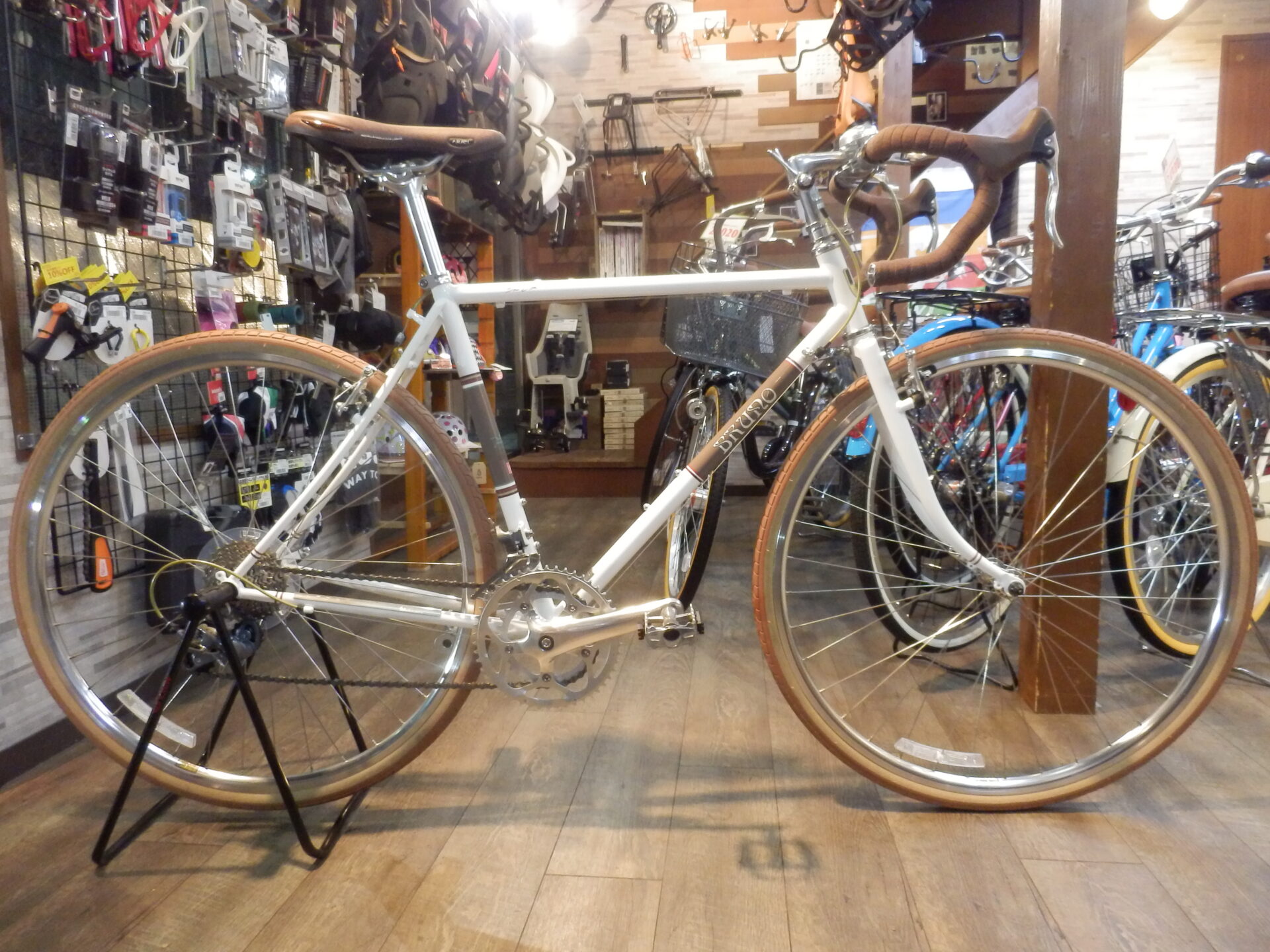 お買い得情報！ BRUNO 700C TOUR 【No,1】 - 京都の中古自転車・新車