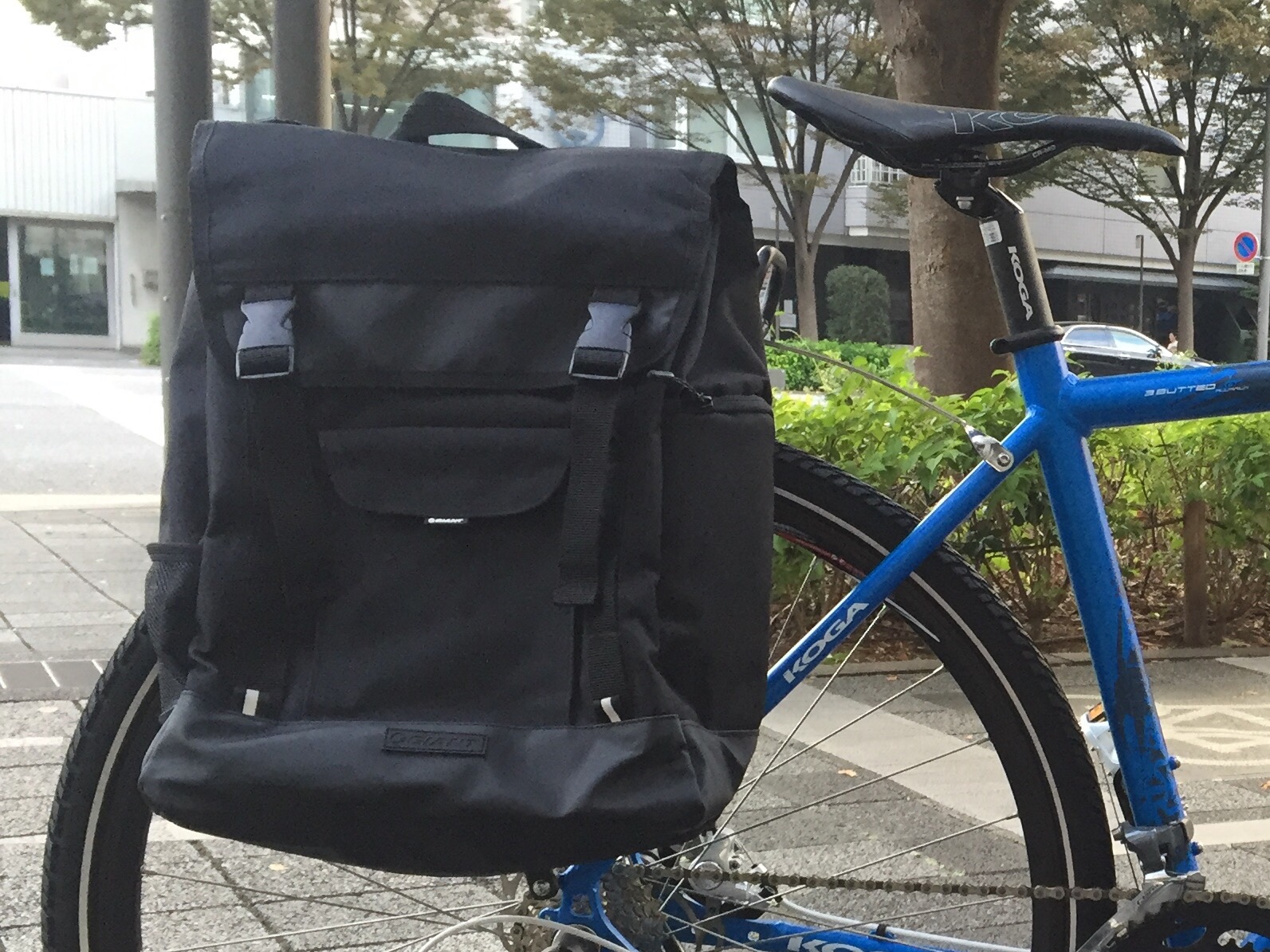 毎日使える多機能パニアバッグ GIANT SHADOW DX PANNIER BAG - 京都の