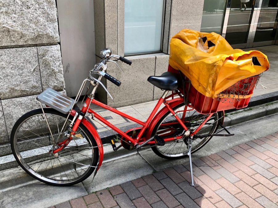 今なお現役、ロッドブレーキの郵便自転車 – CyclingEX CLASSIC