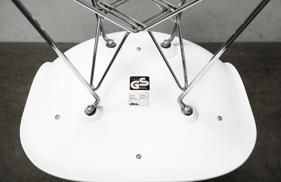 Vitra(ヴィトラ) 出張買取-アドア東京-世田谷区 イームズ サイドシェル