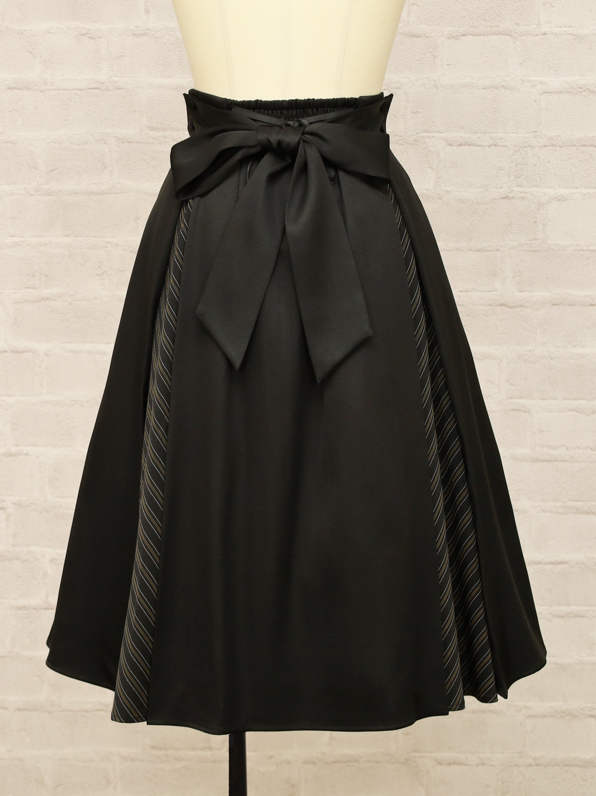 マチ切替ストライプミドル丈スカート – Amavel（アマベル）公式サイト